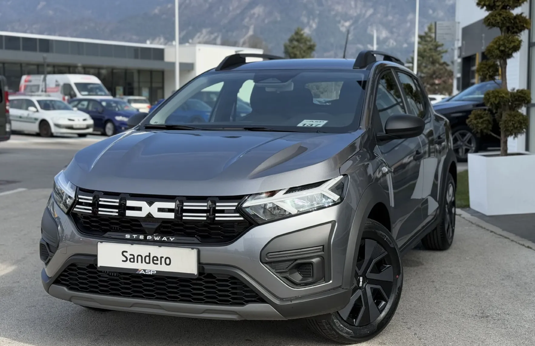 Zunanja slika - Dacia Sandero - 1.0 TCe 110 Stepway Essential - 2