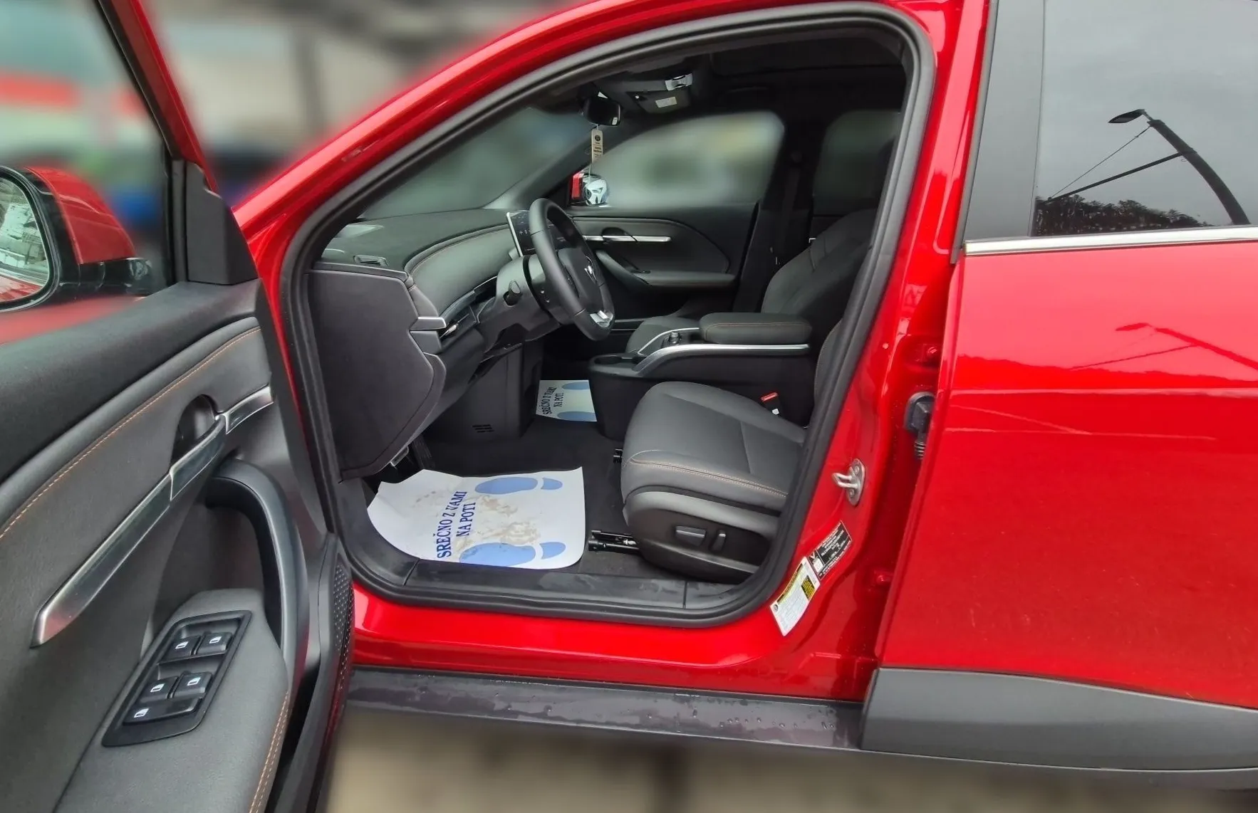 Zunanja slika - Vinfast VF6 - PLUS 59.6kWh 204PS FWD-TESTNO VOZILO - 10