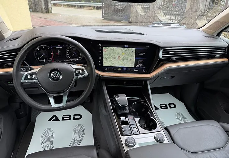 Zunanja slika - Volkswagen Touareg - 4motion V6 TDI R-LINE 1.LAST BLACK PANO LUFT H-UP - 7