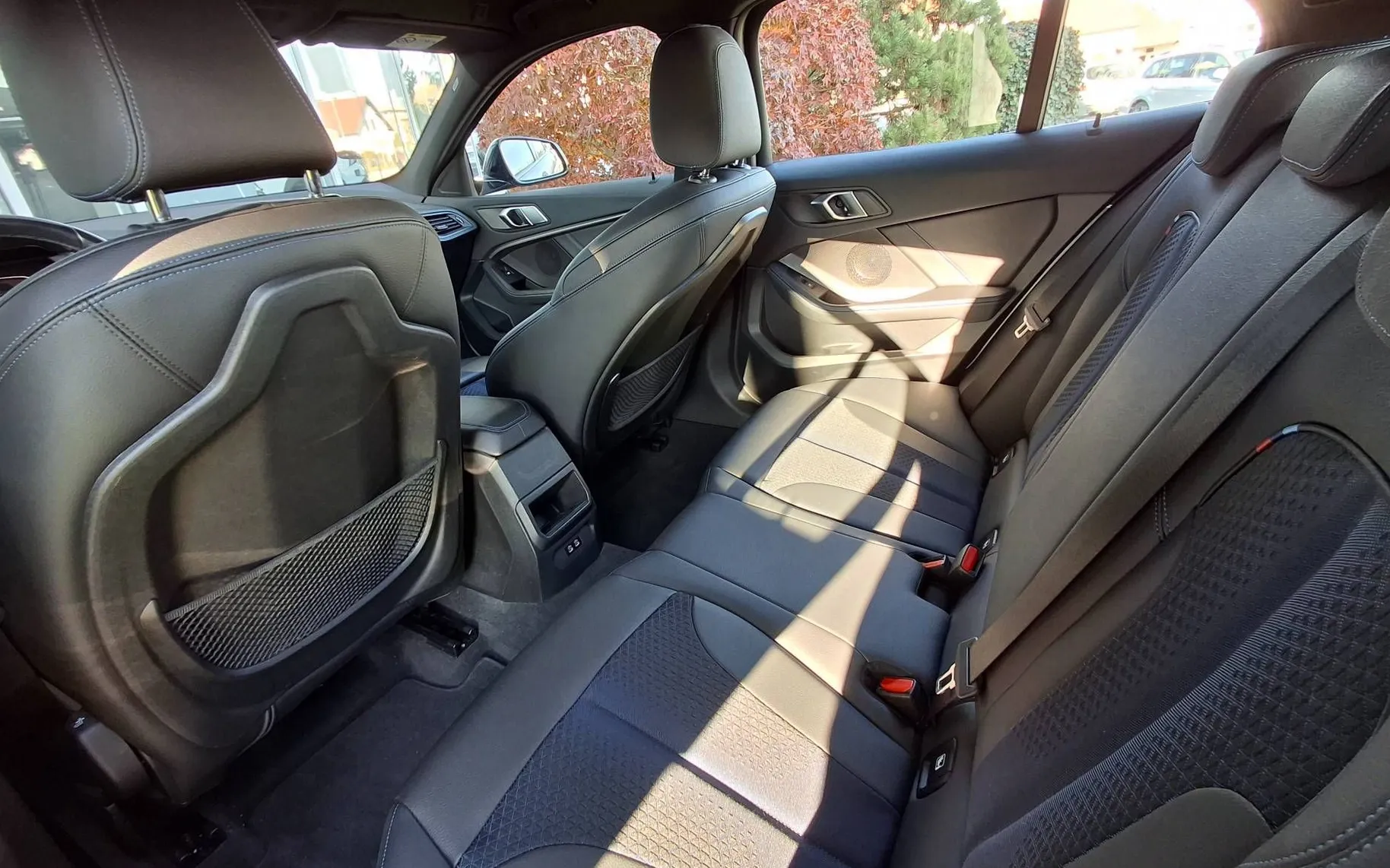 Zunanja slika - BMW Serija 1 - : 118iA 136ch M Sport DKG7 DECEMBRSKA AKCIJA - 10