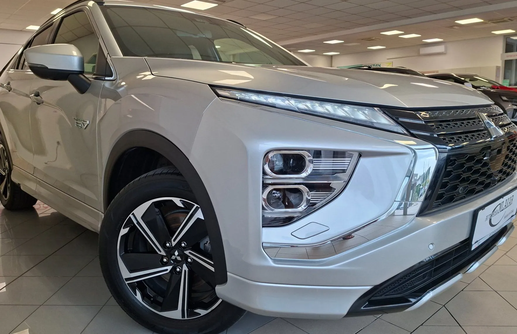 Zunanja slika - Mitsubishi Eclipse Cross - 4WD 2.4 PHEV Instyle+ CVT 1.LASTNIK-SLO-TOV.GARANC - 1