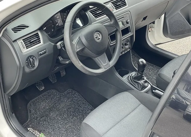 Zunanja slika - Škoda Rapid - 1.2 TSI ACTIVE - 5