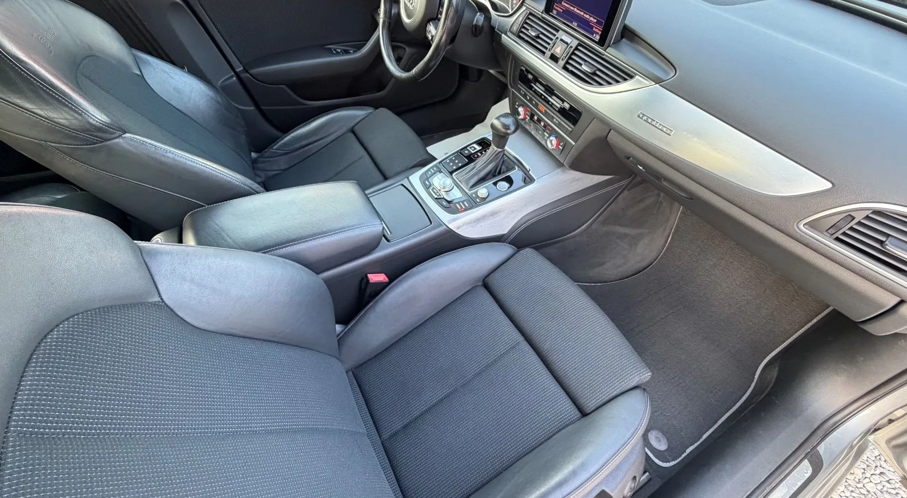 Notranja slika - Audi A6 Avant - 3.0 TDI S-Line 4x4 - 7