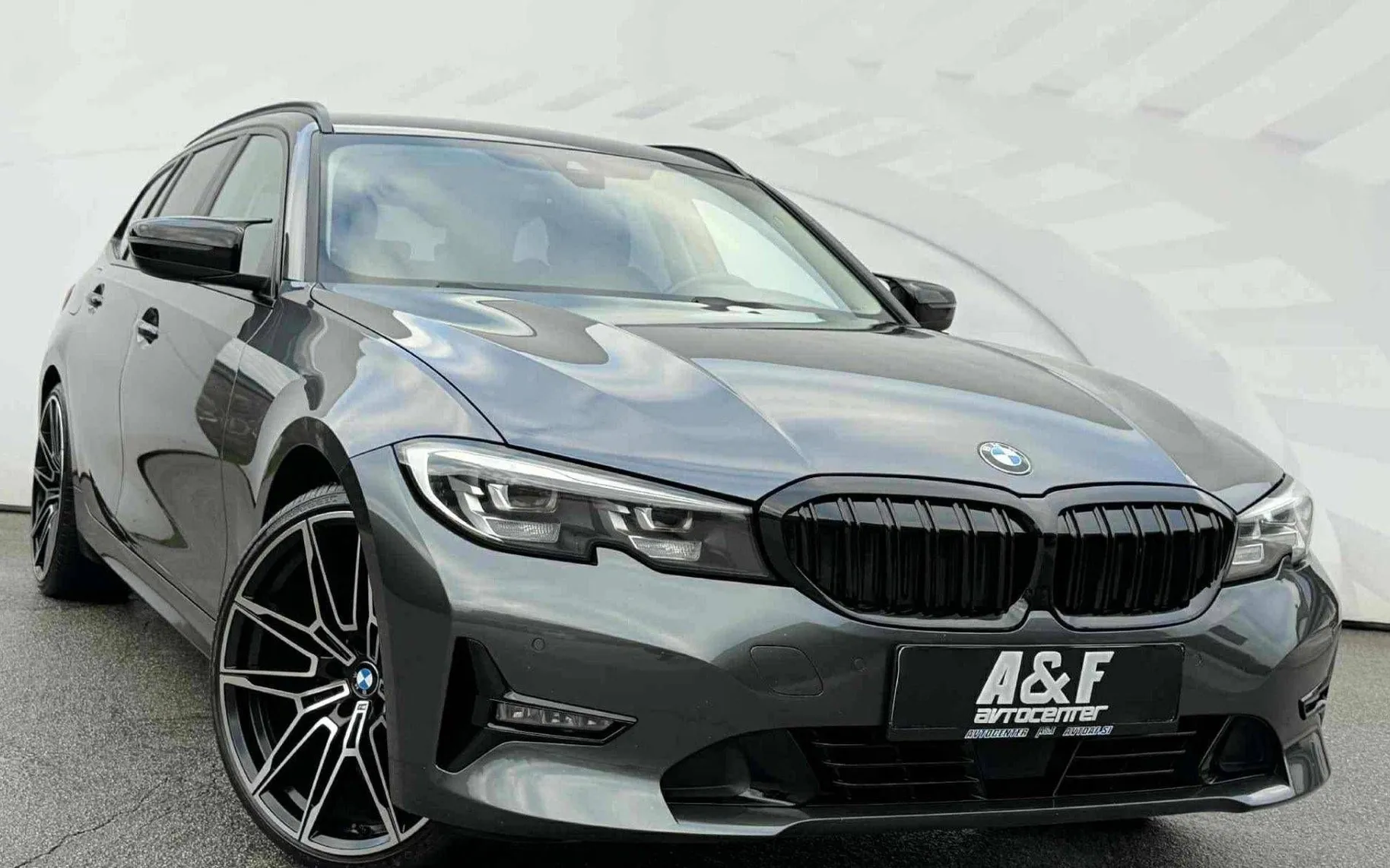 Zunanja slika - BMW Serija 3 - Touring: 320d-AUT-SPORT LINE-LED-ACC-LIZING ZA TUJCE-NAV - 3