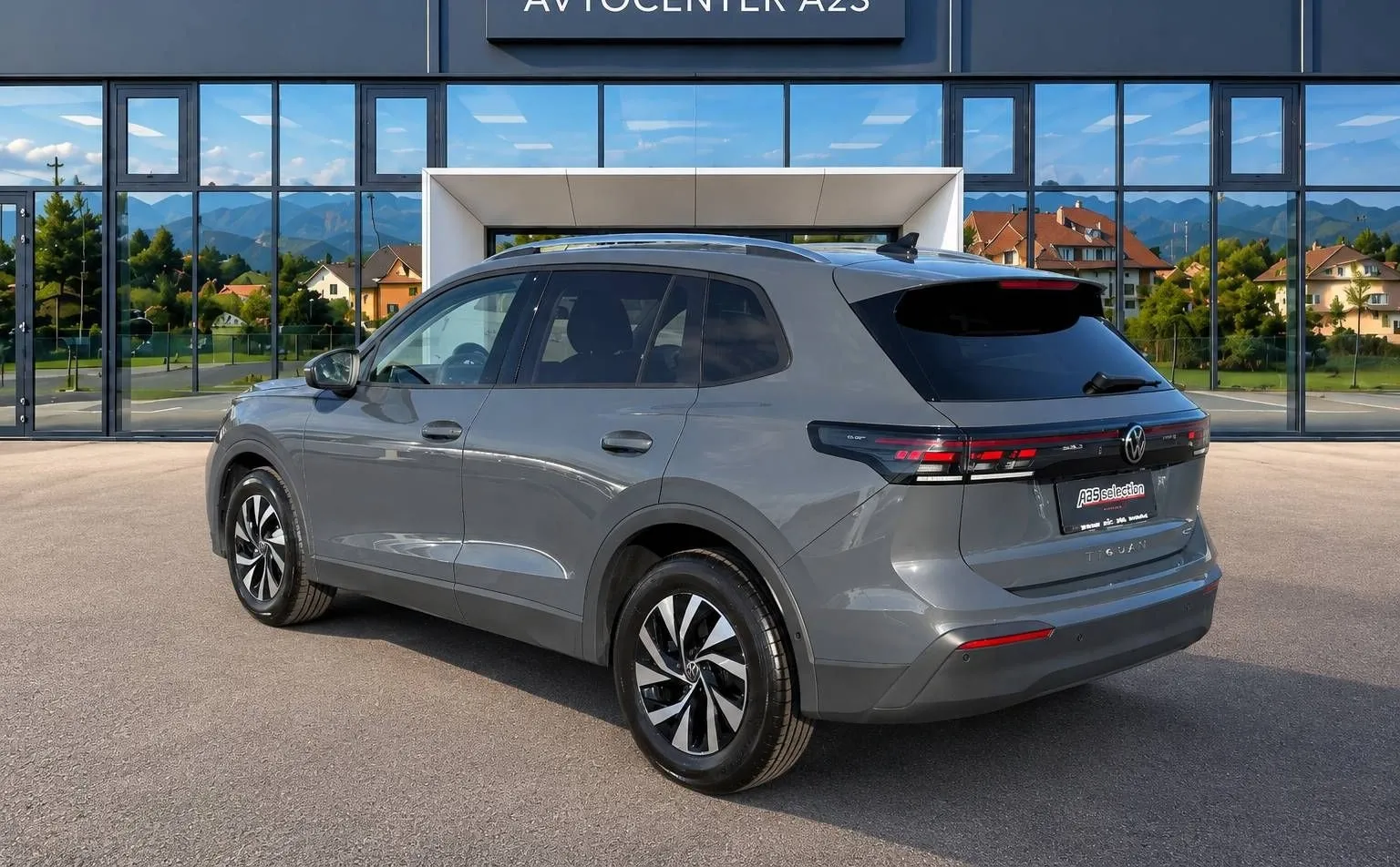 Zunanja slika - Volkswagen Tiguan - 1.5 eTSI BMT 4ALL DSG-IQ Light-360 kamera-Vl.kljuk - 3
