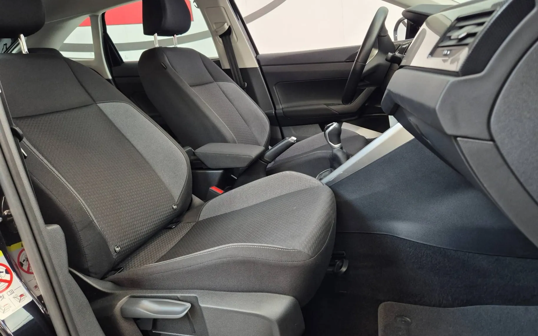 Notranja slika - Volkswagen Taigo - 1.0 TSI ODLIČEN-AKCIJA... - 9