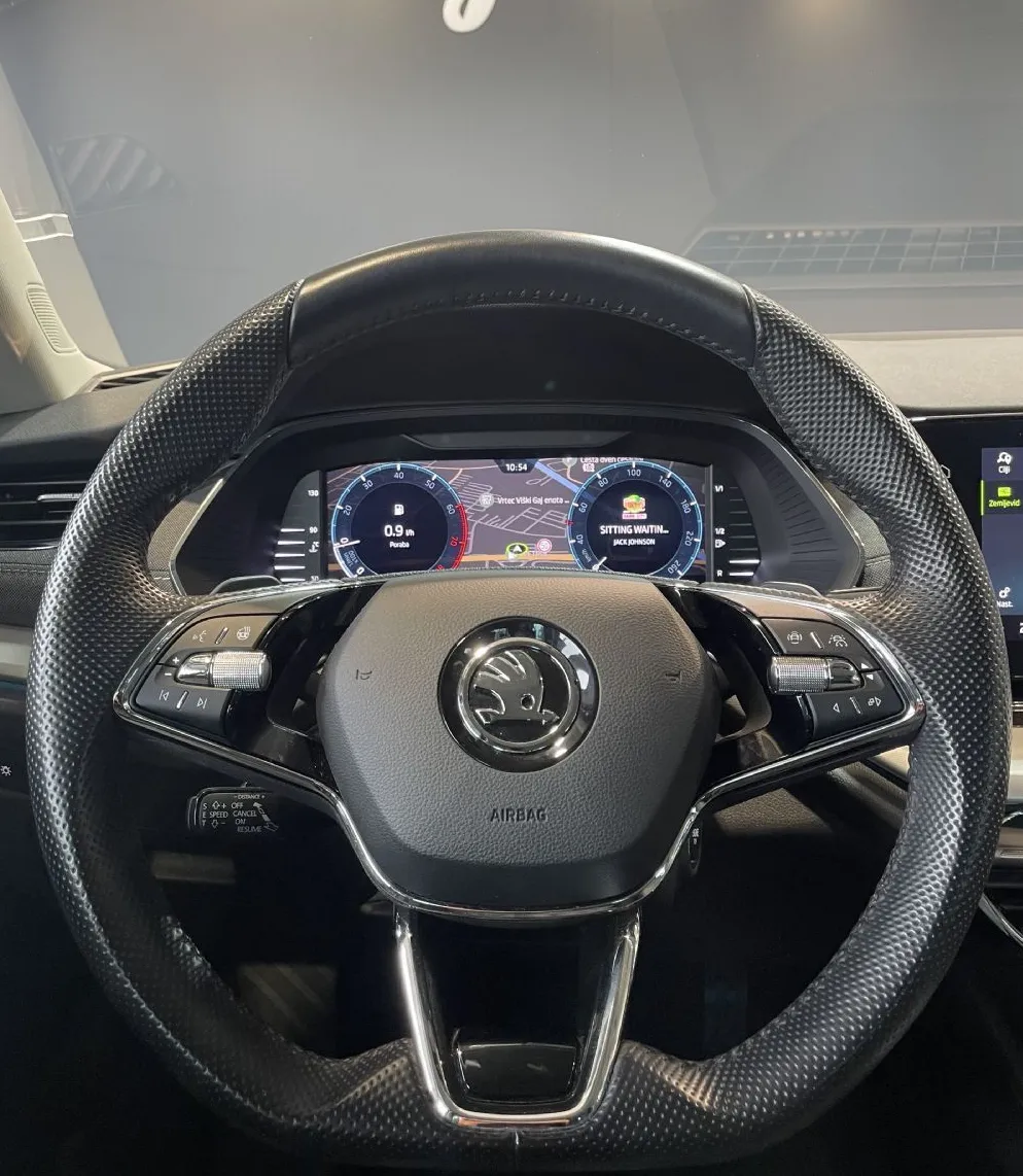 Zunanja slika - Škoda Octavia - 1.LASTNIK-RADAR-VIRTUAL-KEYLESS-NAVIGACIJA-MEMORY - 8