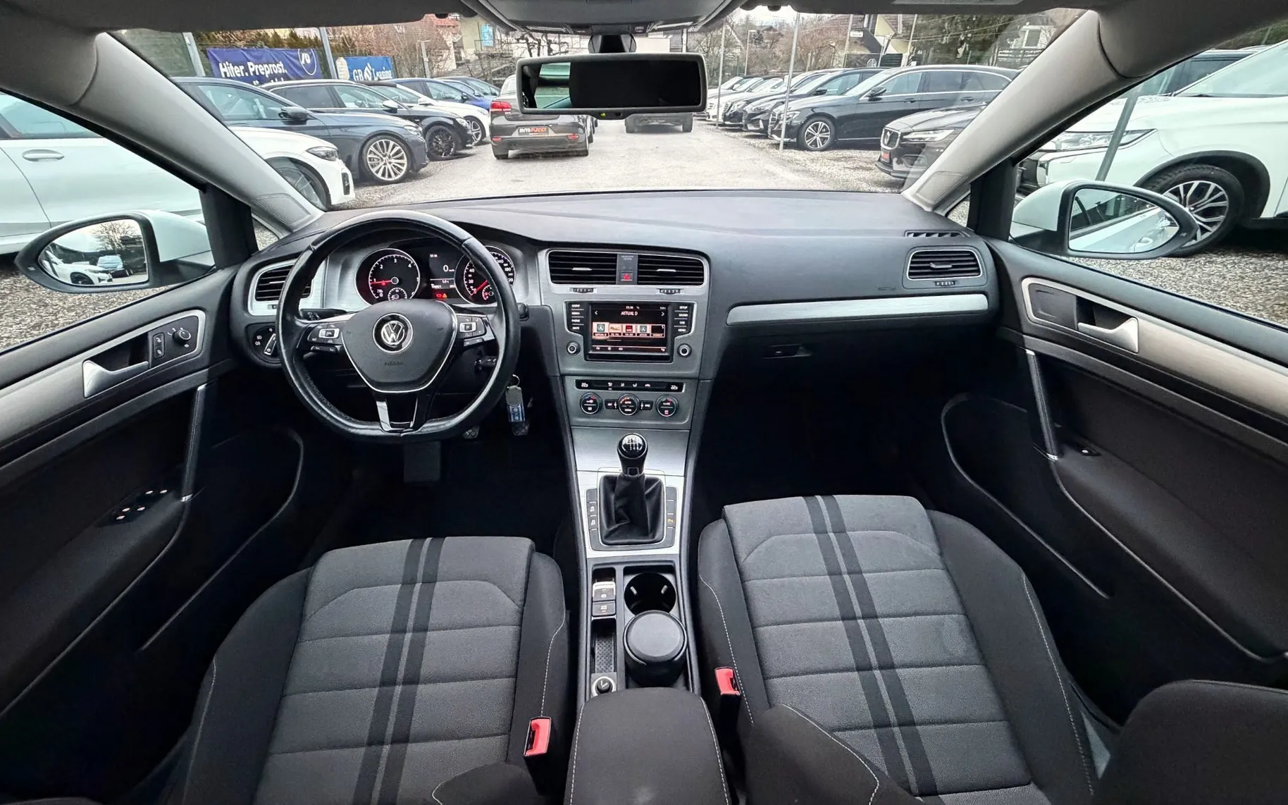 Zunanja slika - Volkswagen Golf - 2.0 TDI 4MOTION R-LiNE SLO.VOZILO LED XENON - 20