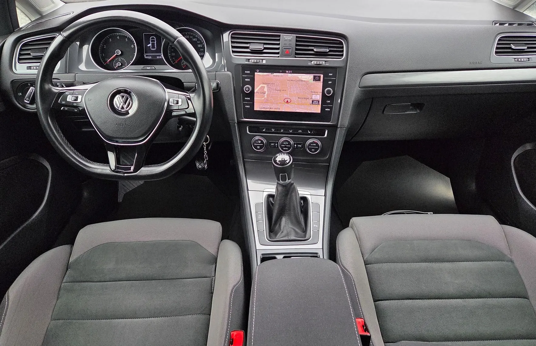 Zunanja slika - VW Golf - 1.5TSI R-Line-SLO-140.000KM-LED-ALU19-2XPDC-ACC... - 9