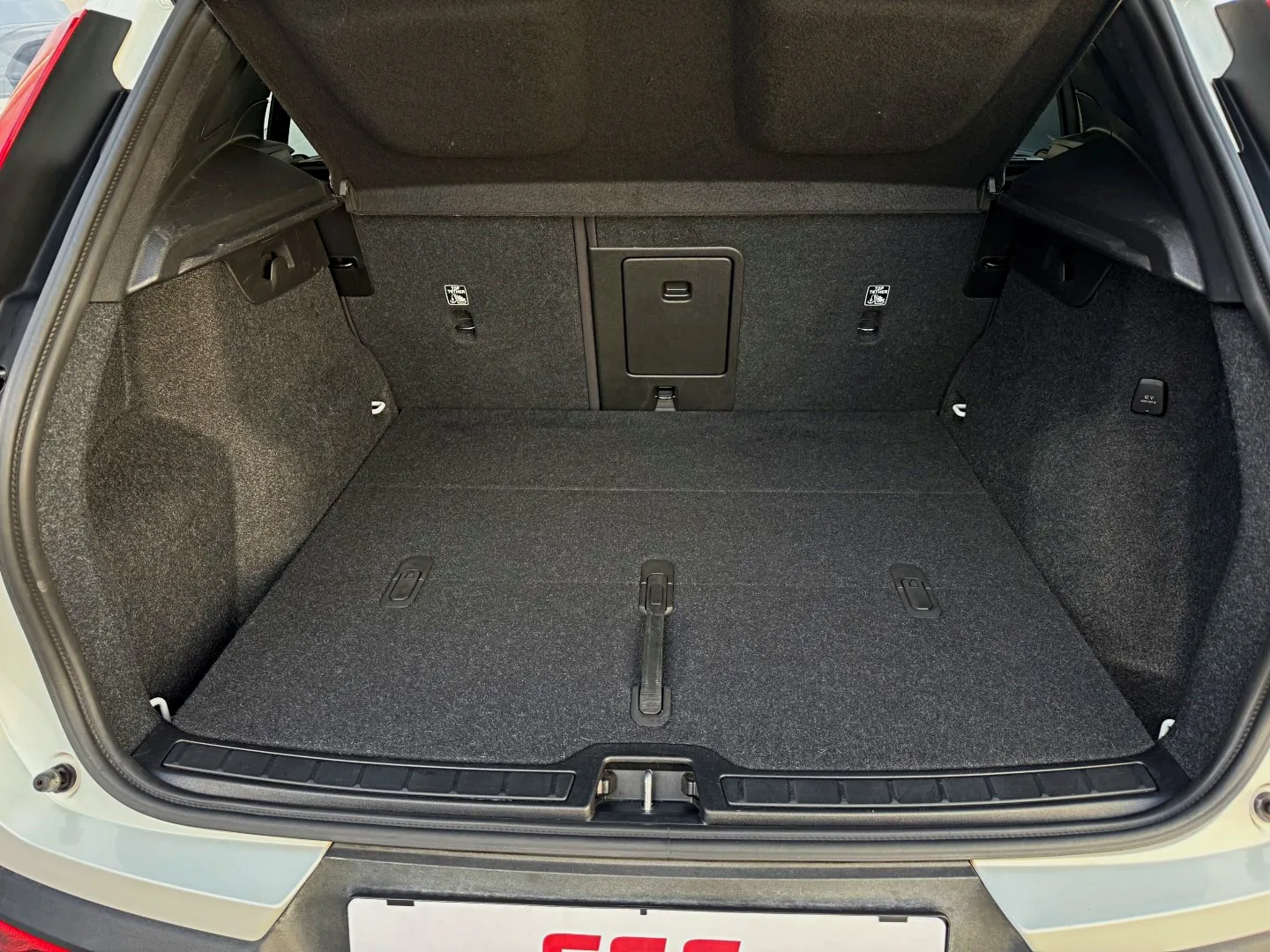 Zunanja slika - Volvo XC40 - B3P Nordic Core Avt. - 13