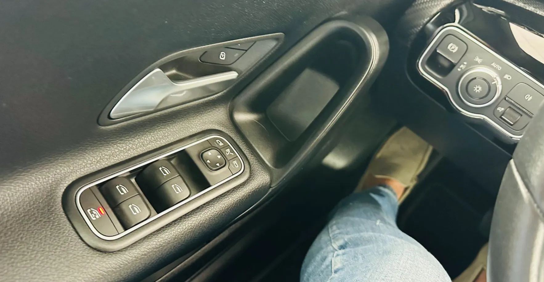 Zunanja slika - Mercedes-Benz A-Razred - A 200 Avt.NEMŠKI+4ALU.KAMERA.USNJE.ACC.KLJUKA.LED - 3