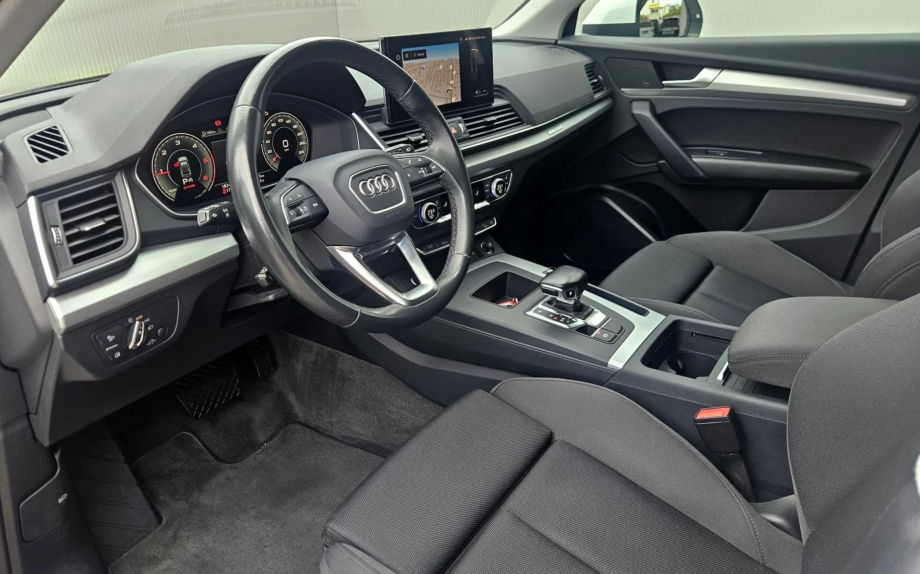 Zunanja slika - Audi Q5 - 2.0 TDI Q AUT. - 10