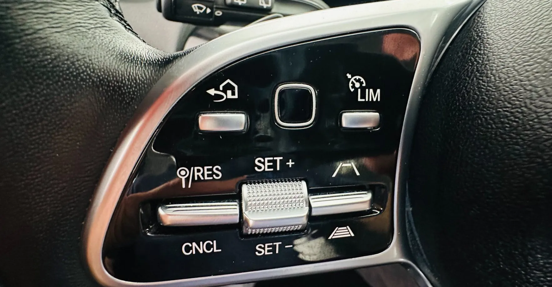 Zunanja slika - Mercedes-Benz EQA - 250 Progress.NEMŠKI.PANORAMA.KLJUKA.LED.ACC.USNJE - 13