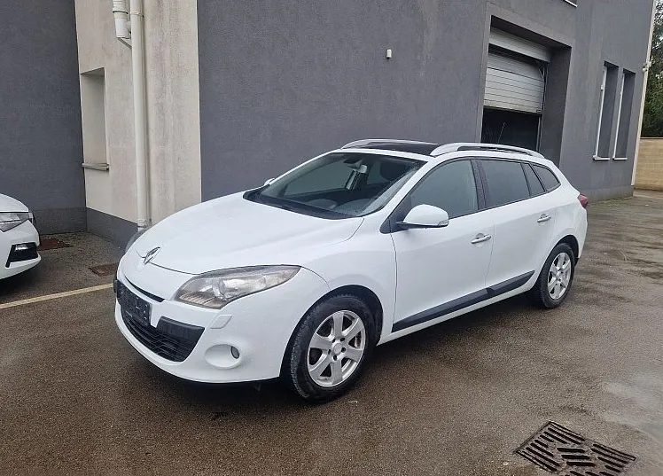Zunanja slika - Renault Mégane - Megane Sw 1.9 dCi 130 eco2 Dynamiqu-Panorama.... - 1