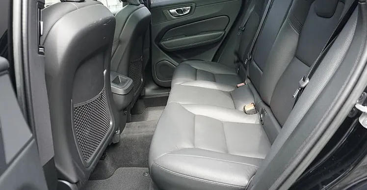 Zunanja slika - Volvo XC60 - B4  D  Core AT FWD+12.MES.JAM.+USNJE+PANO+MEMORY - 10