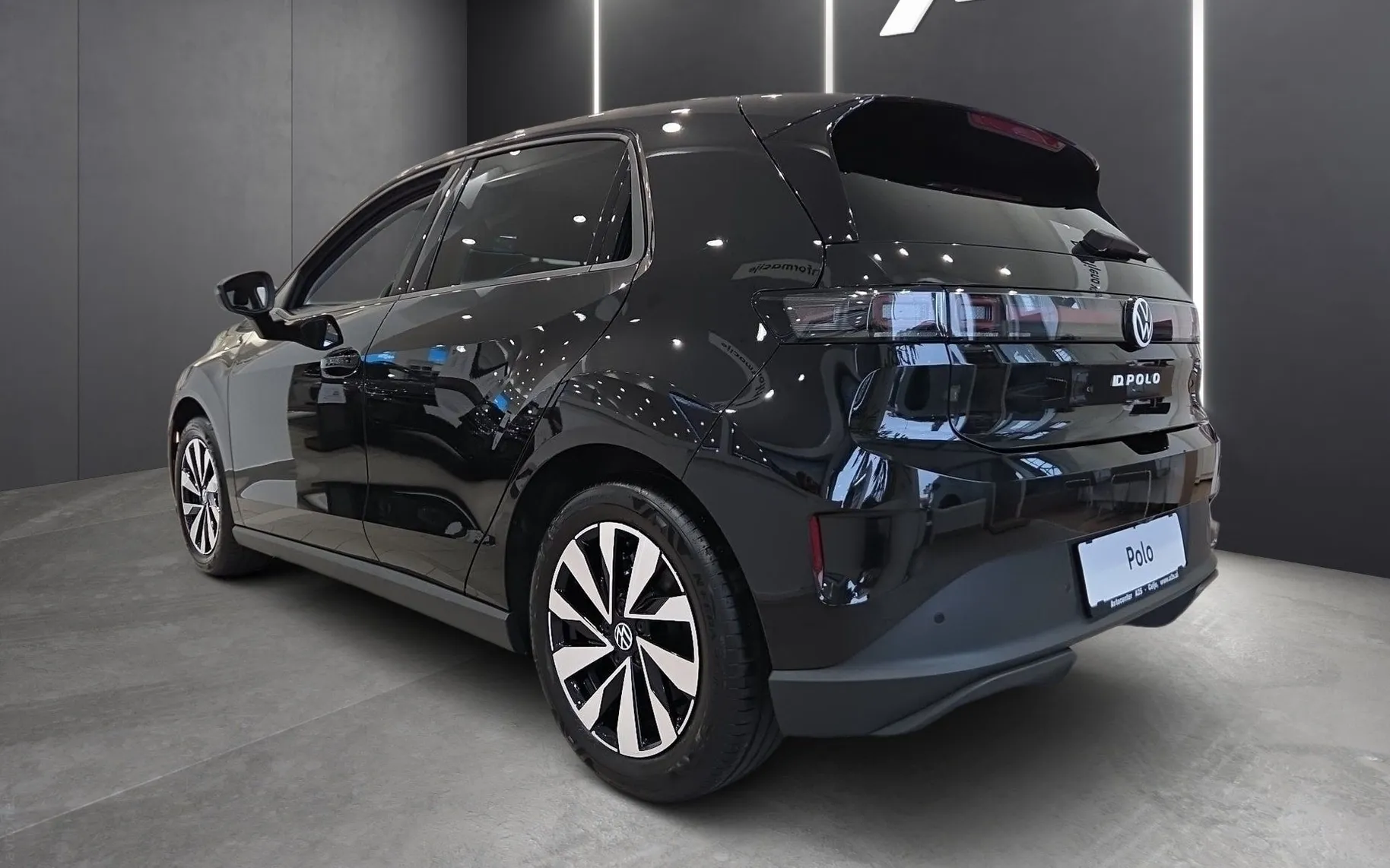 Zunanja slika - Volkswagen ID.Polo - Active  52 kWh - 4