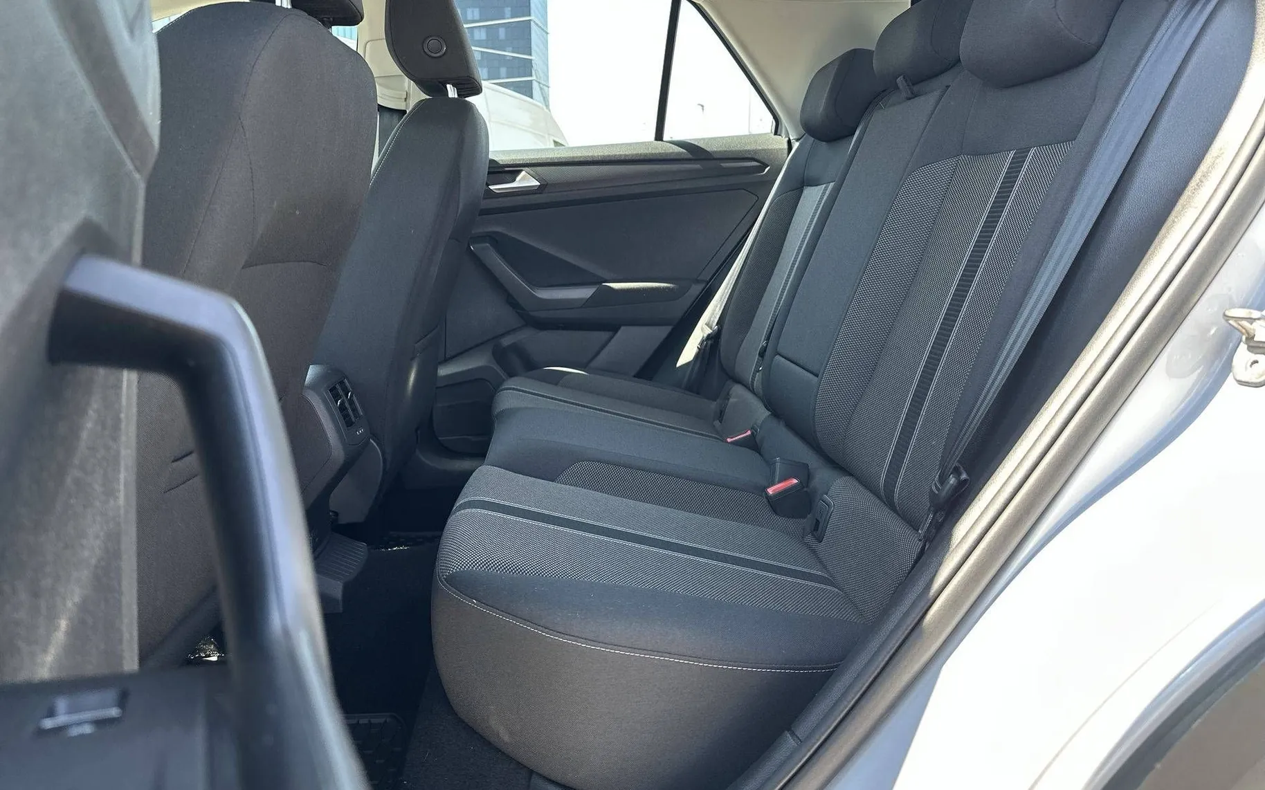 Notranja slika - Volkswagen T-Roc - 1.5 TSI BMT Style DSG - 11