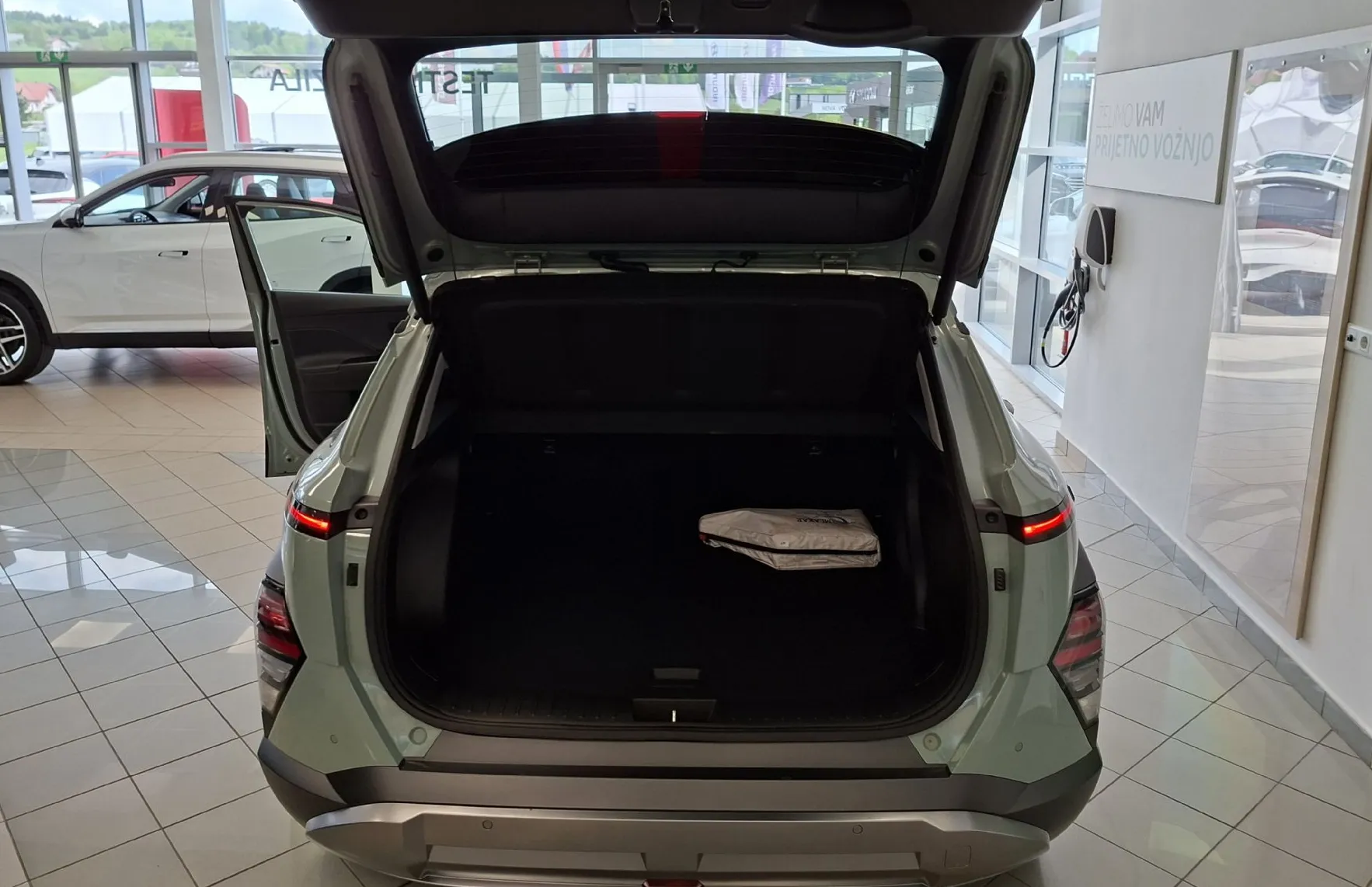 Zunanja slika - Hyundai Kona - 4WD 1.6 T-GDI 198 ISG Impression edition MRS DCT - 14
