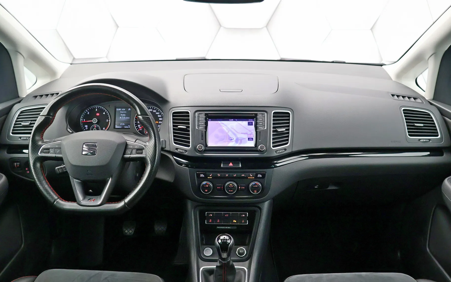 Zunanja slika - Seat Alhambra - 2.0 TDI FR-Line 150KM - 7
