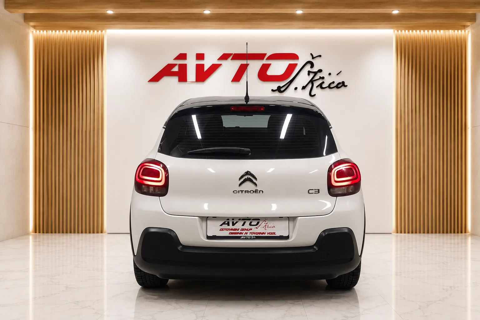 Notranja slika - Citroën C3 - 1.2 PureTech-LED-TEMPOMAT-SERVISNA KNJIGA - 8