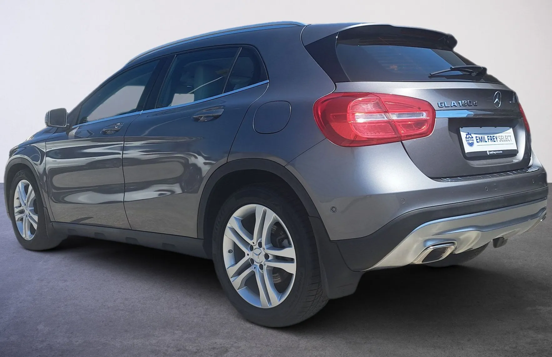 Zunanja slika - Mercedes-Benz GLA-Razred - GLA 180 d Urban - 4