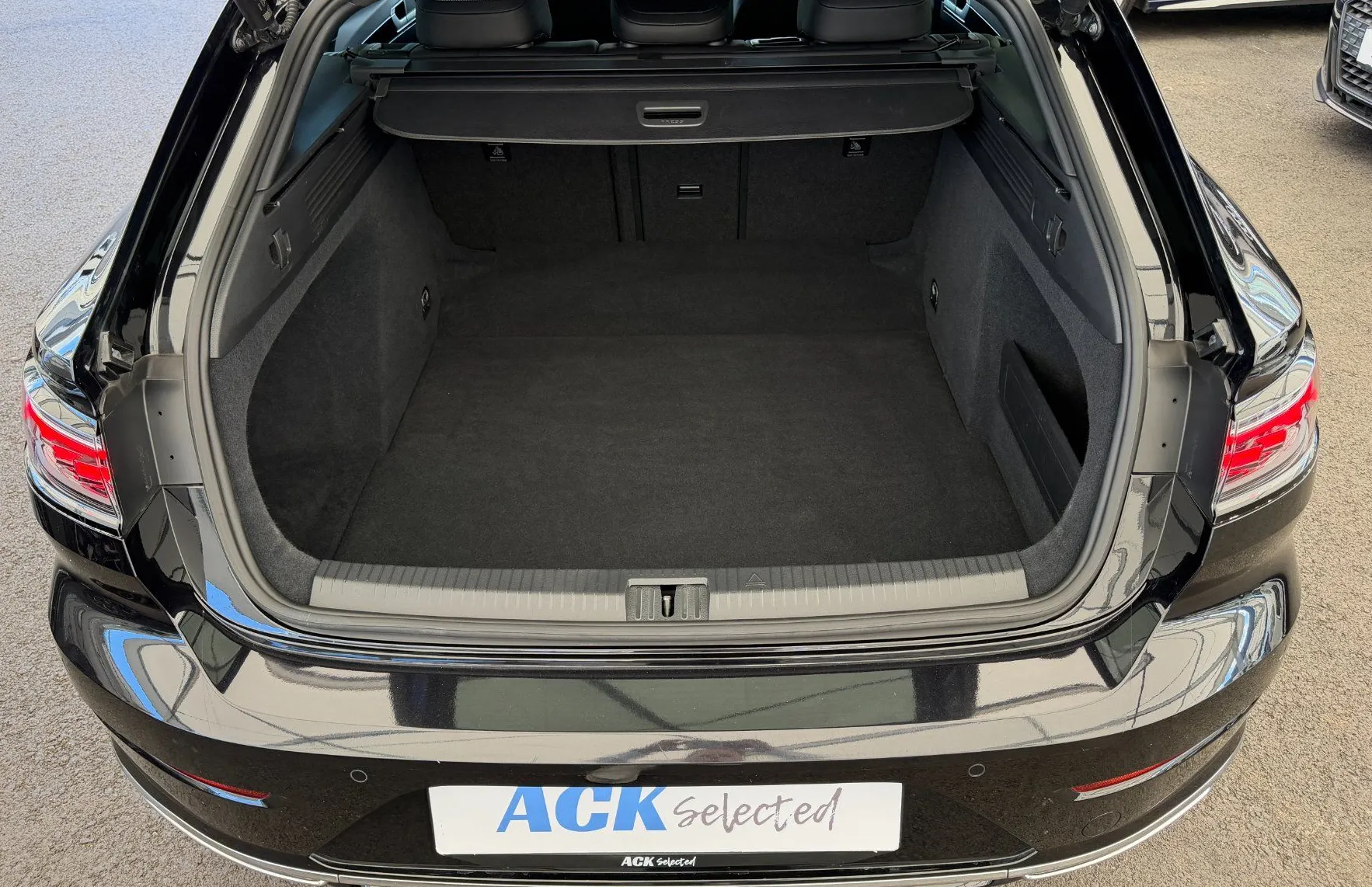 Zunanja slika - Volkswagen Arteon - Shooting Brake R-LINE 2.0TDI DSG EASY OPEN-KAMERA-NAVI-VIR - 11