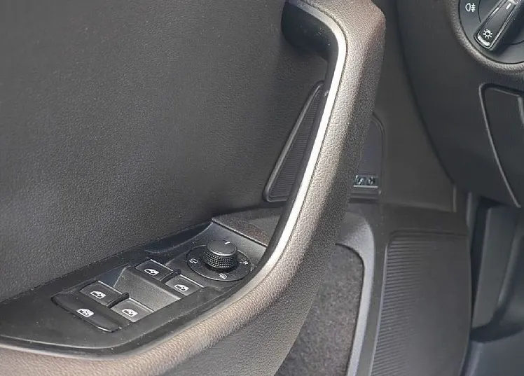 Zunanja slika - Škoda Superb - 2.0 TDI L K - PANORAMA - CANTON - HLAJENJE SEDEŽEV - 10