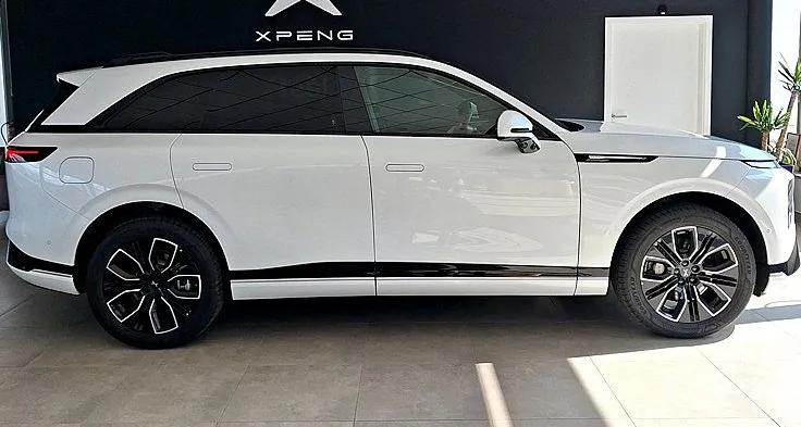 Zunanja slika - Xpeng G9 - Standard Range - 4