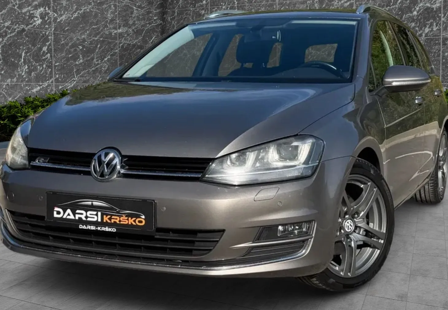 Zunanja slika - Volkswagen Golf - Variant 2.0 TDI 150PS Highline LED NAVI PDC ALU17 - 7