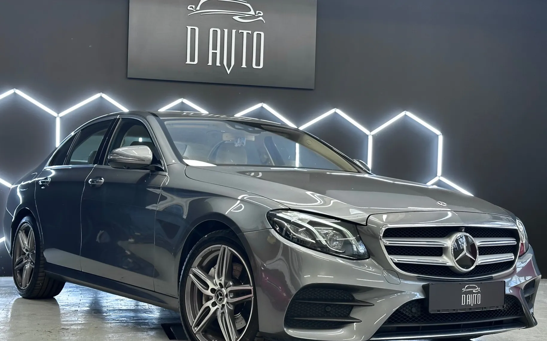 Zunanja slika - Mercedes-Benz E-Razred - E 220 d 4MATIC AMG+MULTIBEAM+VIRTUAL+360KAMERA+19” - 3