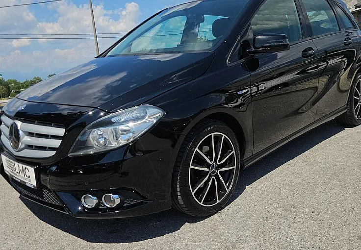 Zunanja slika - Mercedes-Benz B-Razred - B 180 CDI 109ks °2.LASTNIK° °NAVIGACIJA° °2X PDC° - 1