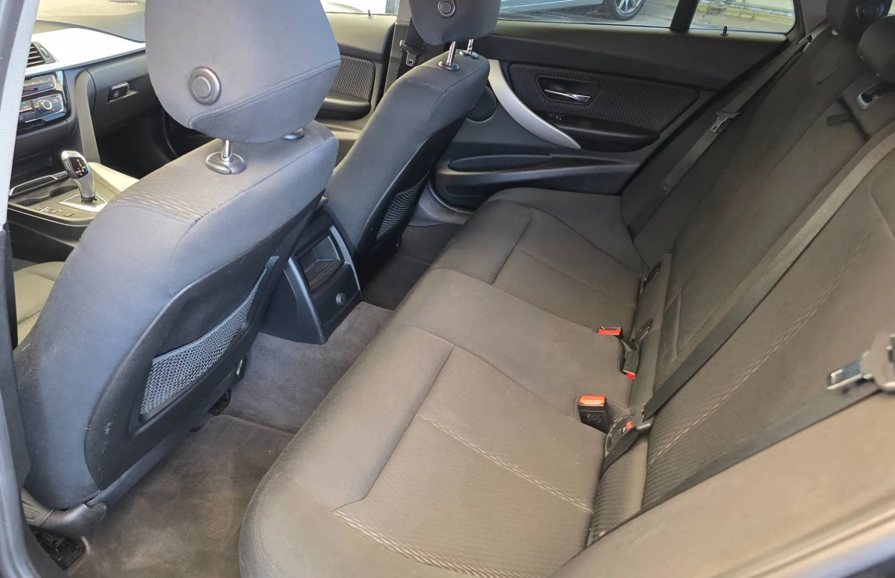 Zunanja slika - BMW Serija 3 - Touring: 318D-AVT-FACELIFT-FULL LED-NAVI-TEMPOMAT-PDC- - 11