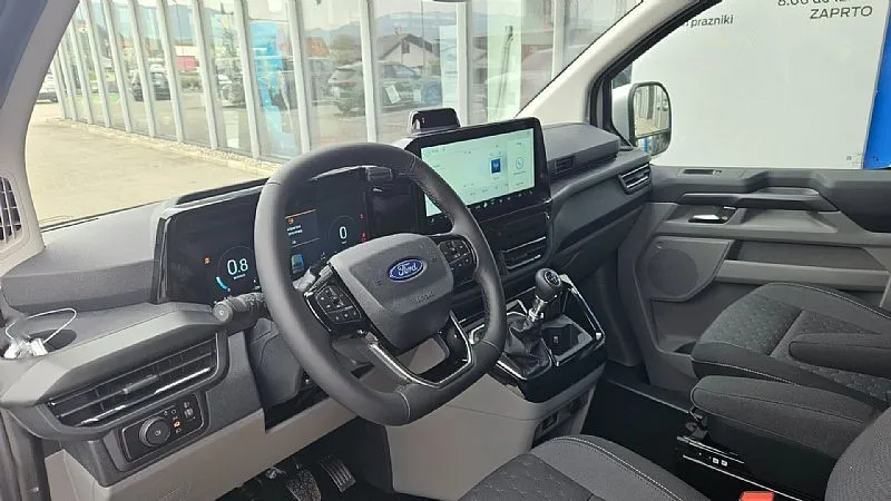 Zunanja slika - Ford E-Transit Custom - 2.0 TDCi L2H1 Titanium  ZALOGA - akcijska ponudb - 3