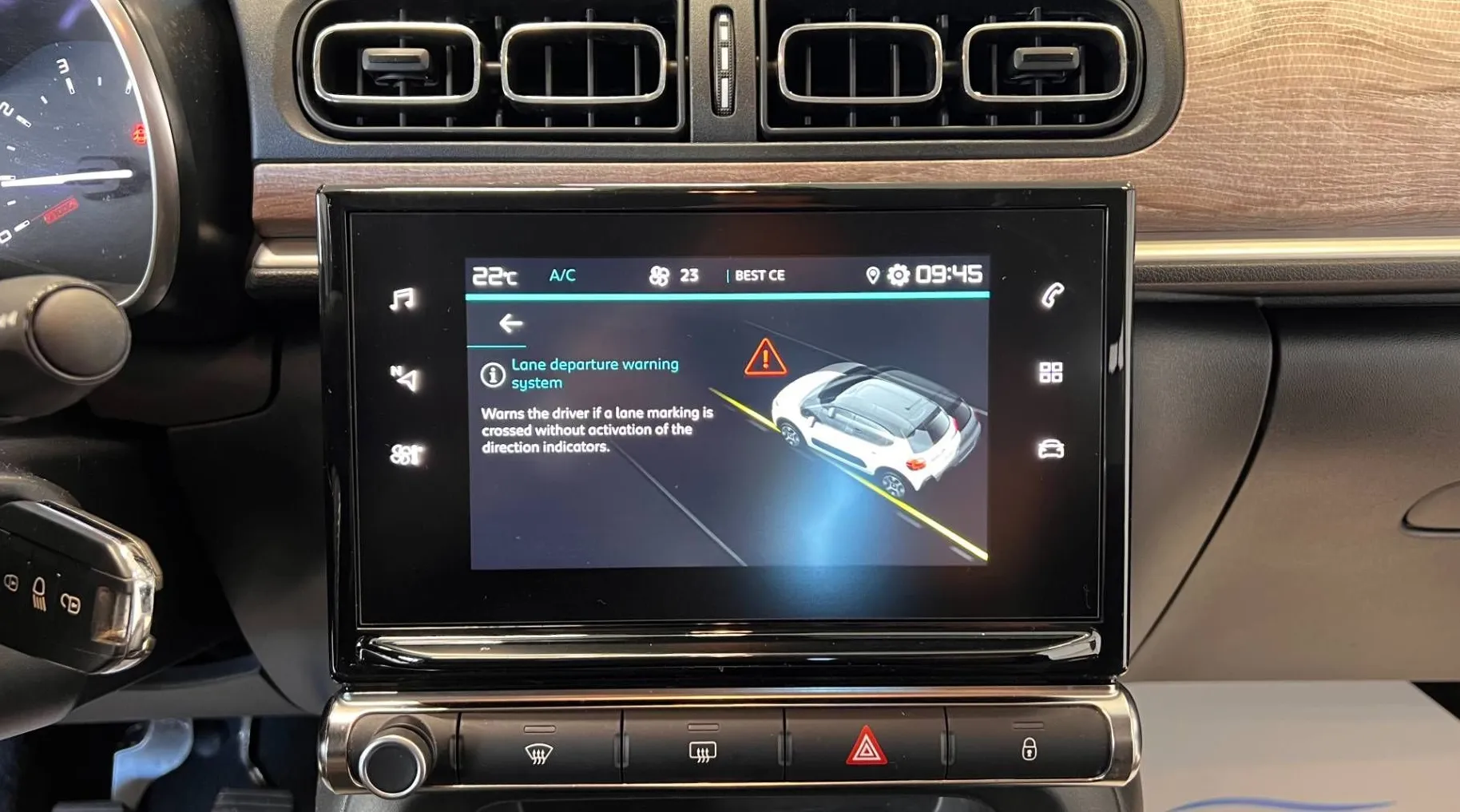Zunanja slika - Citroën C3 - MAX-83KM-AIRBUMP-25.797KM-FULL-LED-PDC-NAVI-TEMP - 15