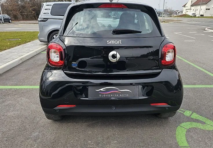 Zunanja slika - Smart Smart forfour - forfour EQ electric drive  82 KM PARKsenz|LED|gretjeSEDEŽE - 5