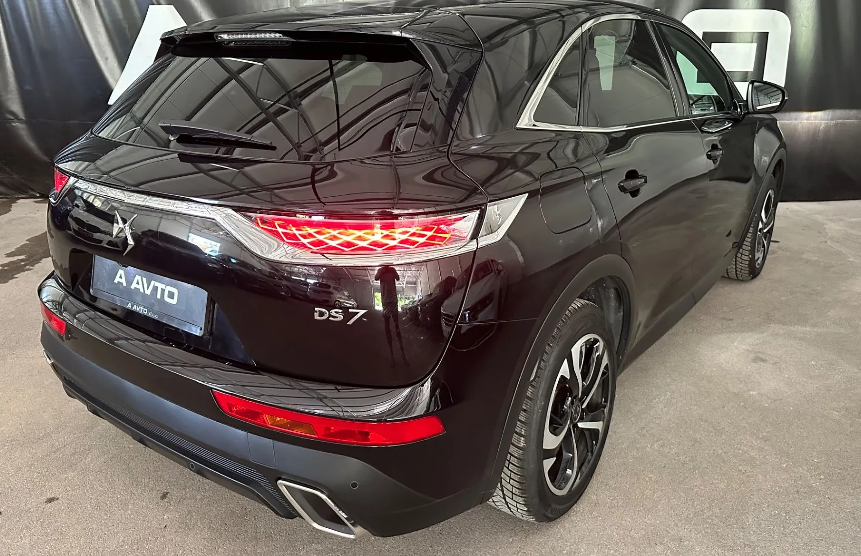 Zunanja slika - DS DS 7 Crossback - 1.6 PT Business-KAMERA-NAVI-18COL-GRETJE SEDEŽEV.. - 6