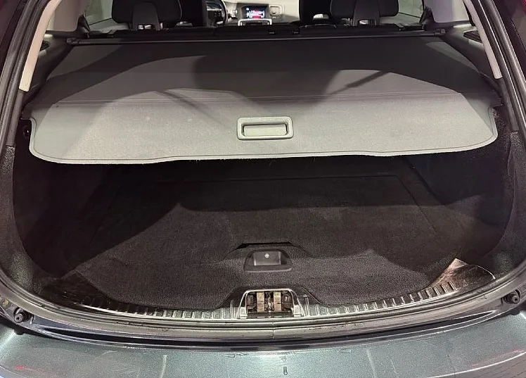 Zunanja slika - Volvo V60 - D3 Momentum-XENON-PDC-NAVI - 10