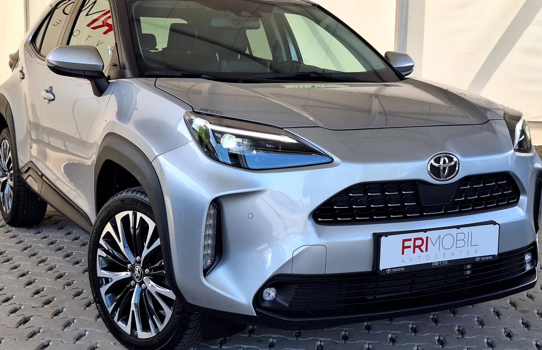 Zunanja slika - Toyota Yaris Cross - 1.5 VVT-iE Elegant MT6 - 2