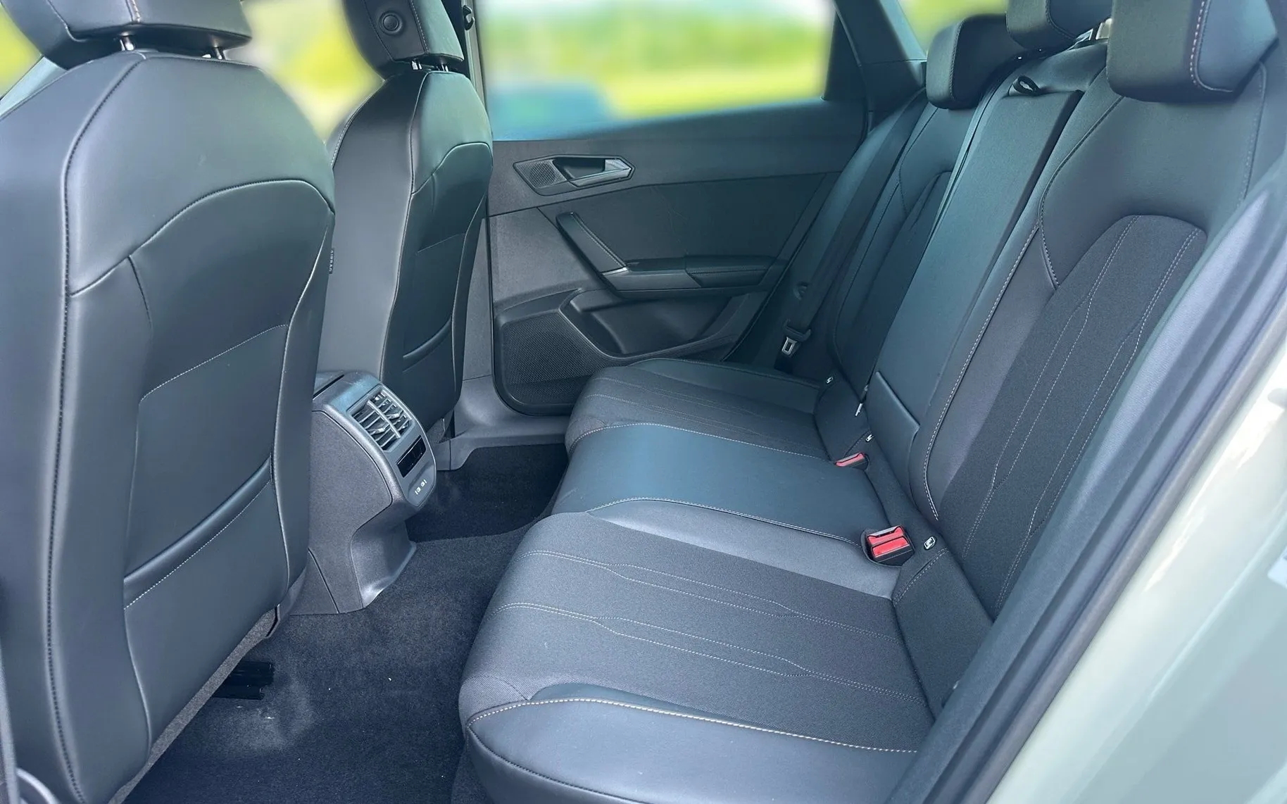 Notranja slika - Cupra Leon - ST 1.5 eTSI DSG - 11