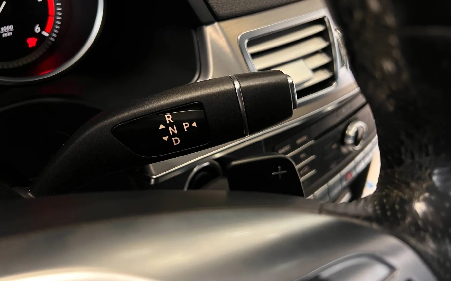 Zunanja slika - Mercedes-Benz E-Razred - E 220 BlueTEC-170KM-AMG-ZRAK-FULL-LED-NAVI-PRIKL.. - 14