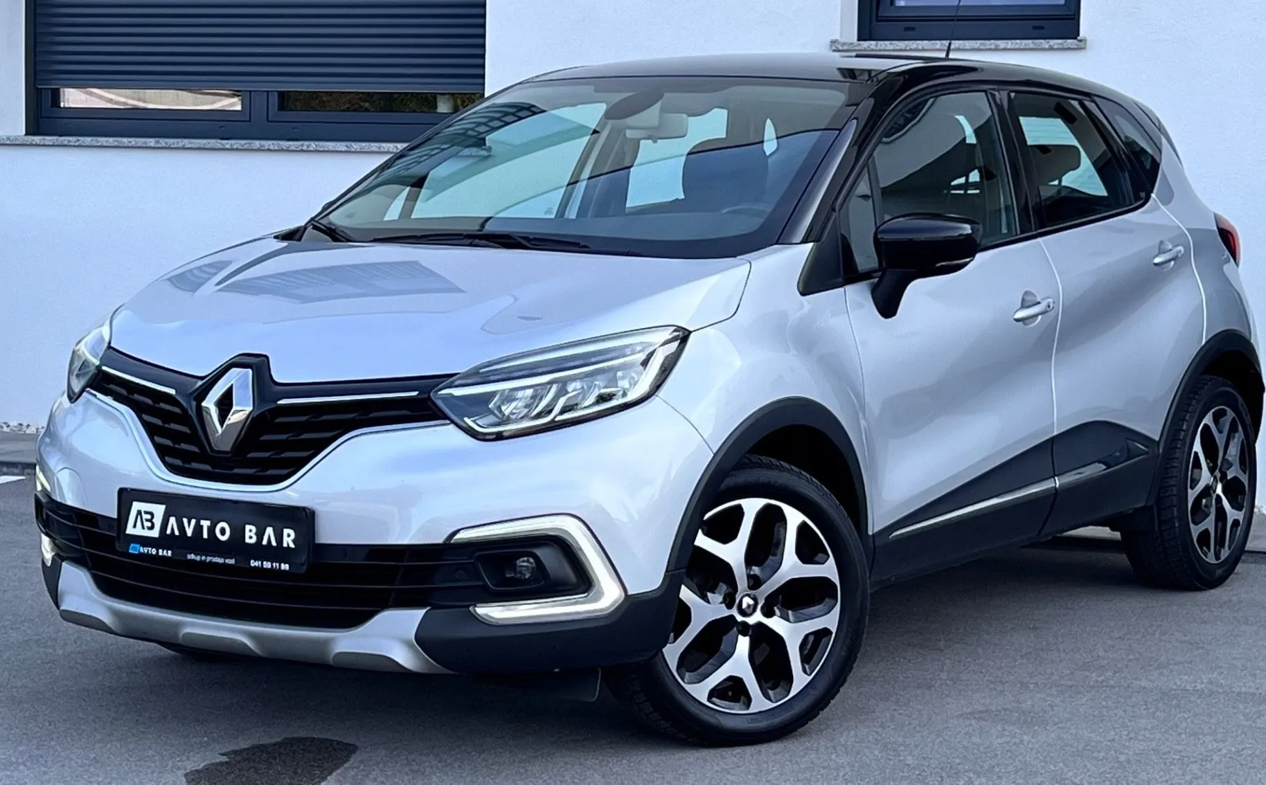 Zunanja slika - Renault Captur - TCe+1.LAST+SLO+LED+NAVI+ALU+KEMERA - 1