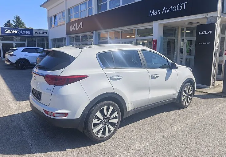 Zunanja slika - KIA Sportage - 4WD 2.0 CRDI GT-Line Avt. - 6