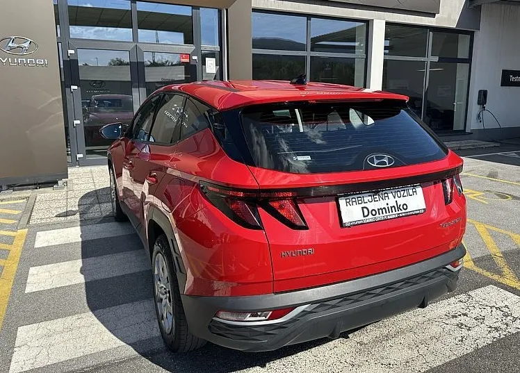 Zunanja slika - Hyundai Tucson - 1.6 CRDI TREND - 1.LASTNIK - SLO.POREKLO - 3