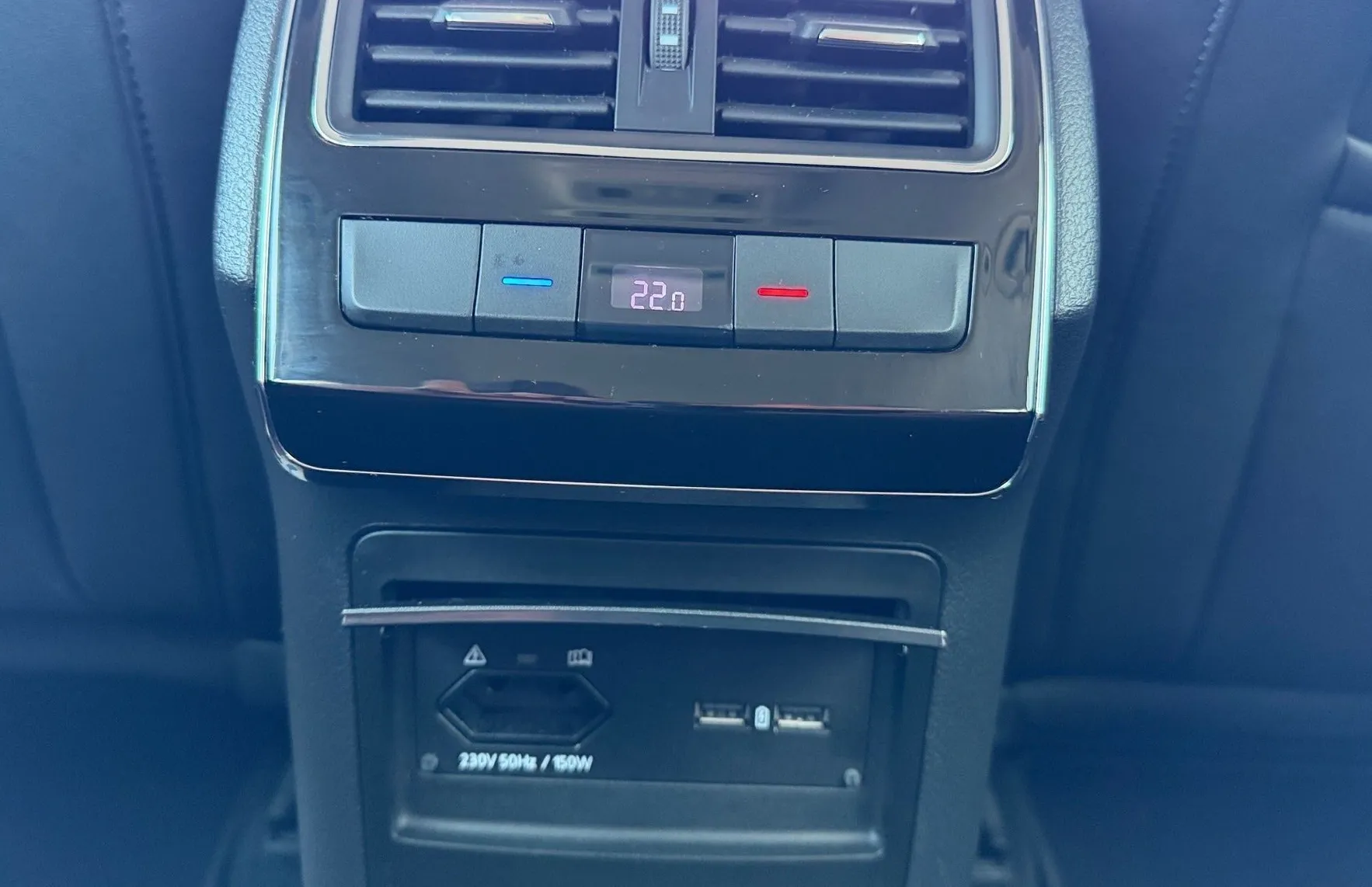 Zunanja slika - Škoda Superb - 2.0 TDI Style Combi DSG ... - 15