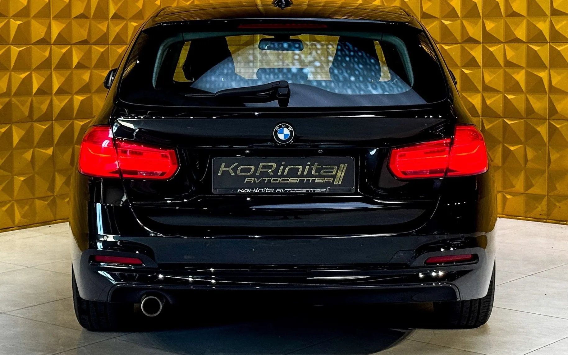 Notranja slika - BMW serija 3 Touring: - 318d AUT.-LED-GRETJE-NAVI-TEMP-EL PRTLJAZNIK - 10