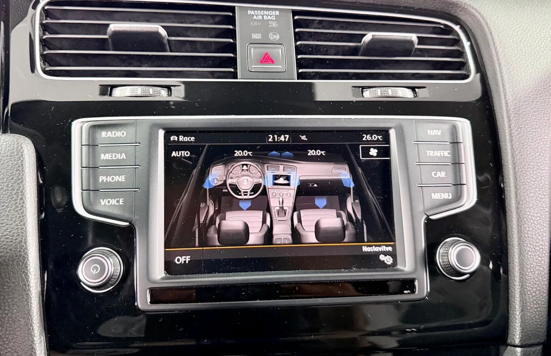 Zunanja slika - Volkswagen Golf - R - 4 MOTION - DSG - DRIVE SELECT - NAVI - PDC - 18