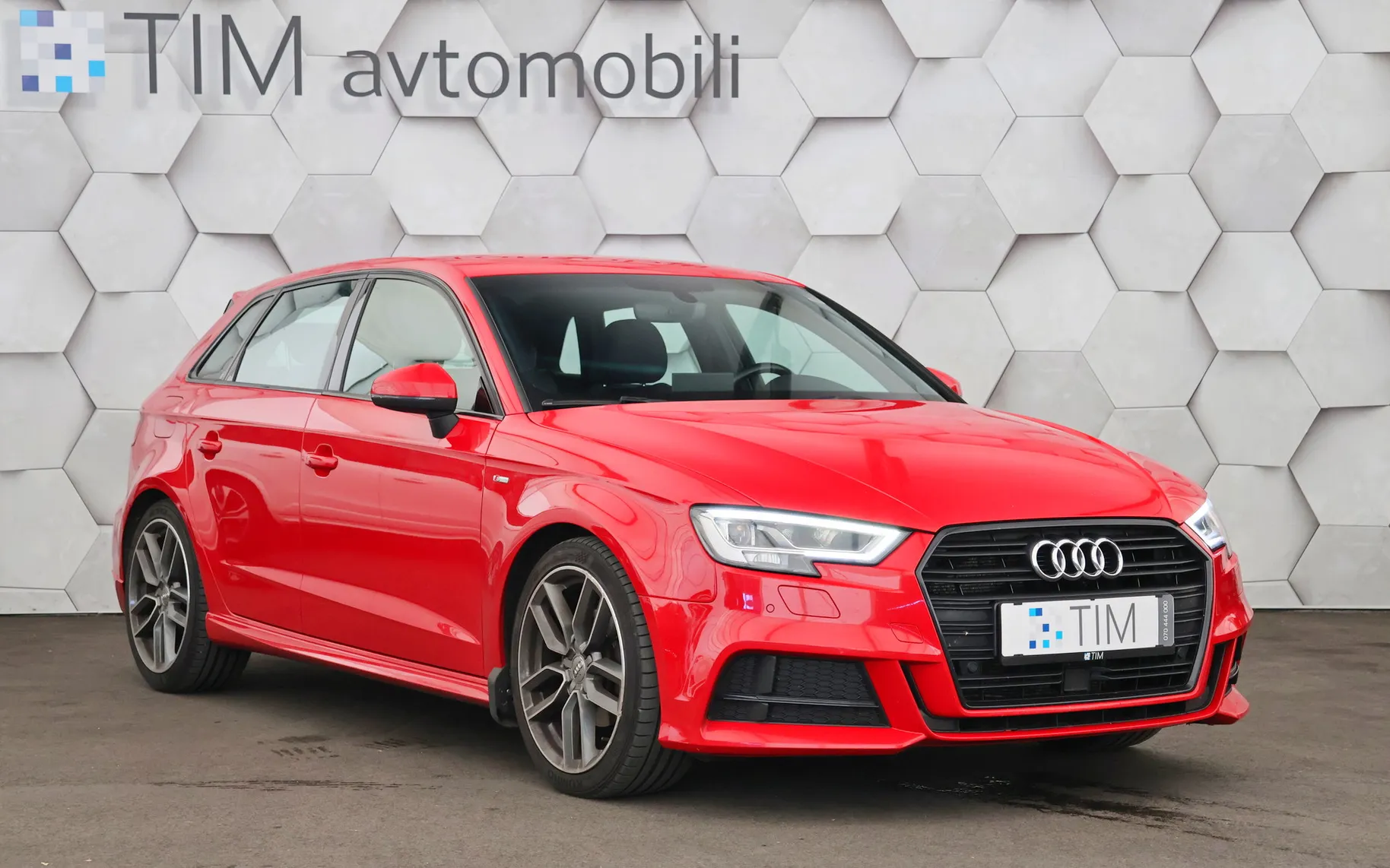 Zunanja slika - Audi A3 - 35 TFSI S-Line 150KM - 2