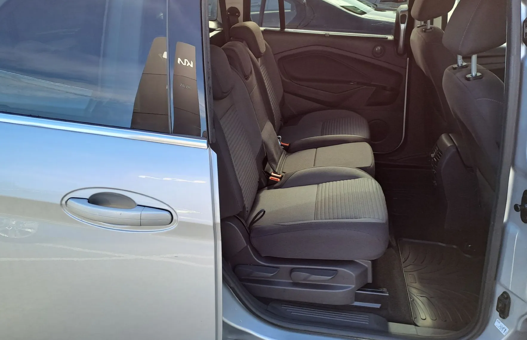 Zunanja slika - Ford Grand C-Max - 1.5 TDCi Style - 7