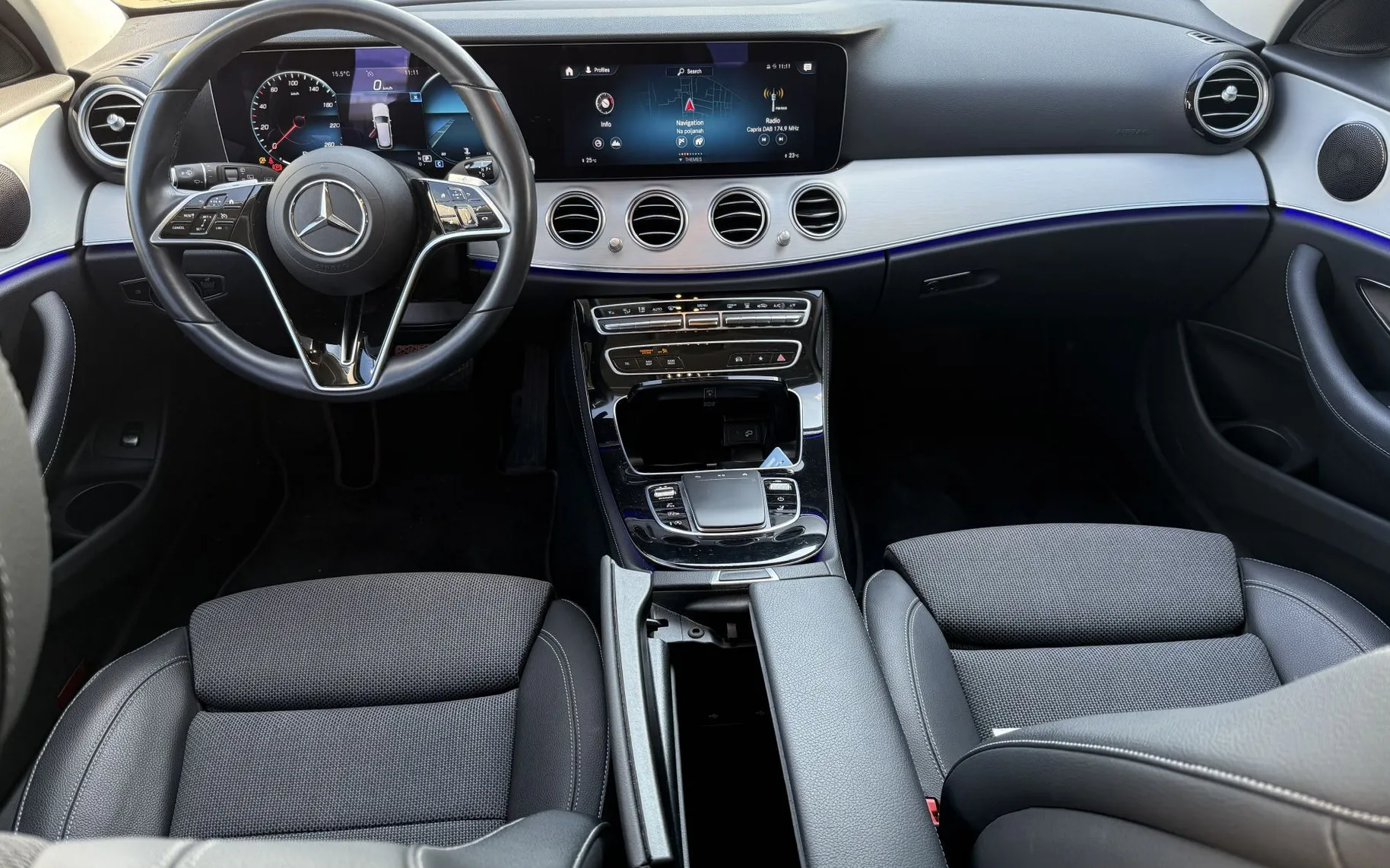 Zunanja slika - Mercedes-Benz E-Razred - E 200 d AVANDGARD LED.NAVI. USNJE. OGR.SEDEŽI - 11