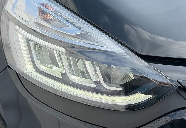 Zunanja slika - Renault Clio - RS Trophy AUT - FULL LED - NAVI - PDC+KAM - ALU18 - 7